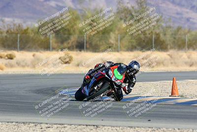 media/Jan-09-2022-SoCal Trackdays (Sun) [[2b1fec8404]]/Turn 6 (1035am)/